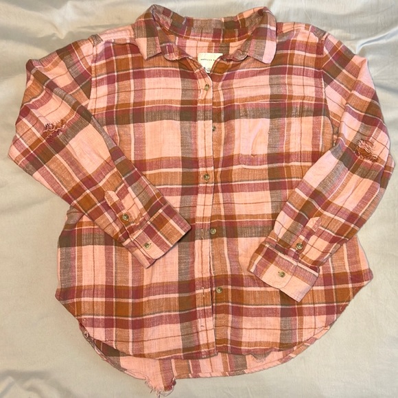 American Eagle Outfitters Tops - AE Distressed Plaid Shirt